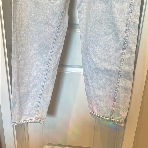 Guess Light Blue Women's Jeans - Picture 2 of 6